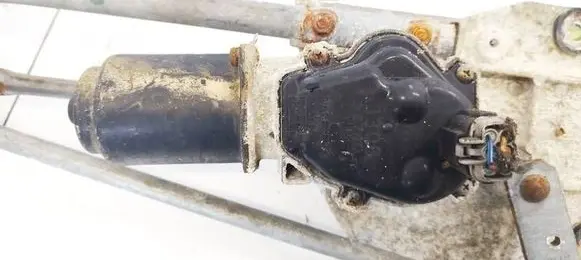 Nissan X-Trail T30 Wiper motor 330632740