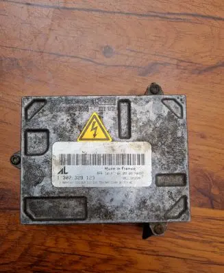 Alfa Romeo 159 Headlight ballast module Xenon 1307329123 1035500015 121577