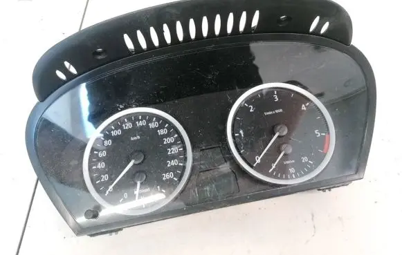 BMW 5 E60 E61 Speedometer (instrument cluster) 62116945633 110.080.213