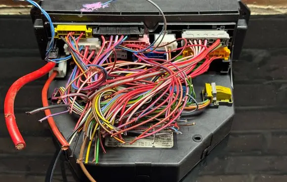 Mercedes-Benz C W204 SAM control unit A2049000600 A2049010500 A2044424100