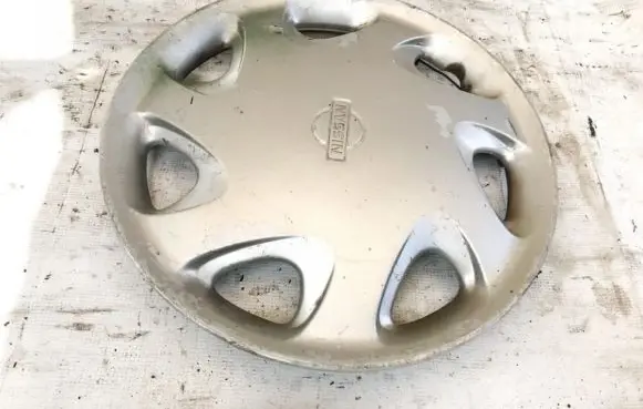 Nissan Micra R14 wheel hub/cap/trim 403150n500