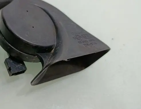 Lexus RX 330 - 350 - 400H Horn signal 8651048050