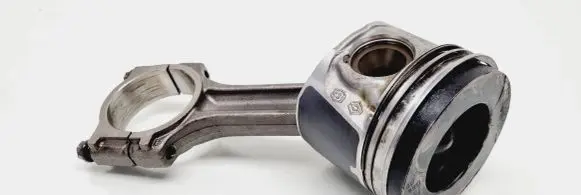 Nissan Primastar Piston with connecting rod