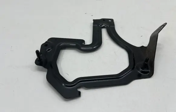 Polestar 2 Engine control unit holder 32253223