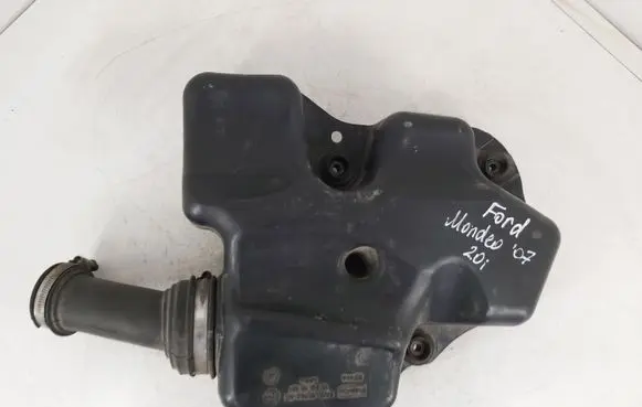 Intake resonator