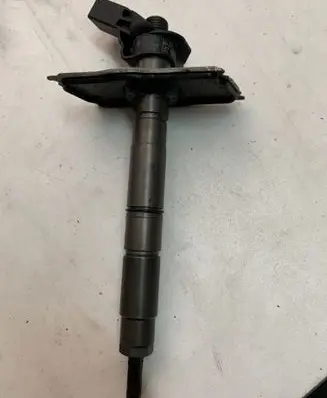 Audi Q7 4L Fuel injector 0445115052