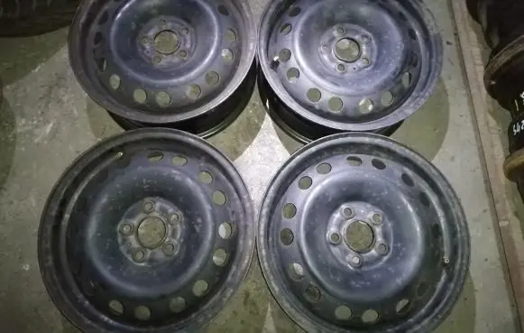 Rover 75 R15 steel rim 