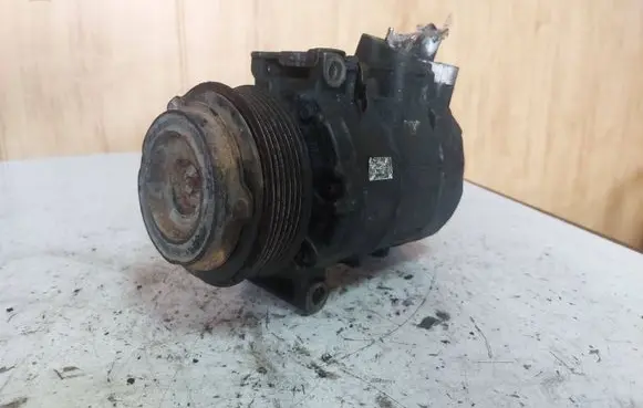 Opel Zafira A Air conditioning (A/C) compressor (pump) 472208610