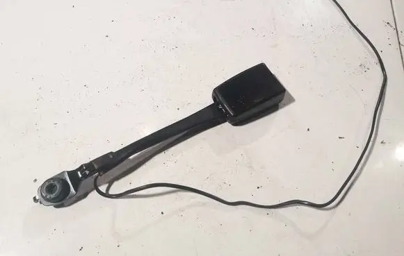 Ford C-MAX II Front seatbelt buckle 