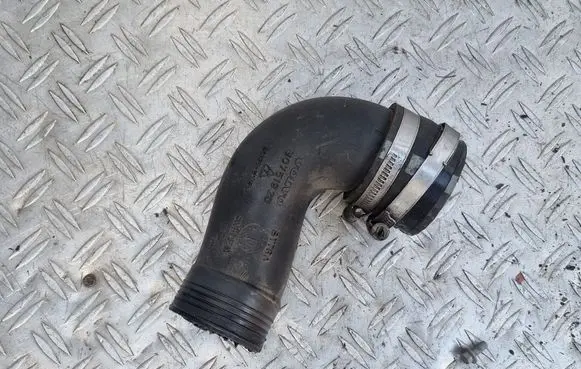 Volvo V70 Intercooler hose/pipe 30751920