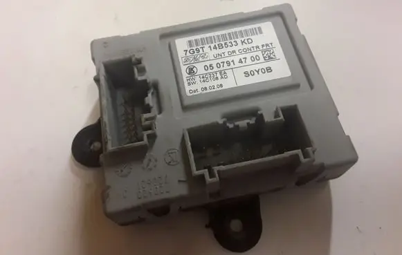 Volvo V70 Door control unit/module 7G9T14B33KD 0507914700