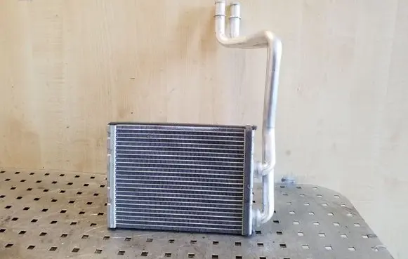 Nissan X-Trail T32 Heater blower radiator