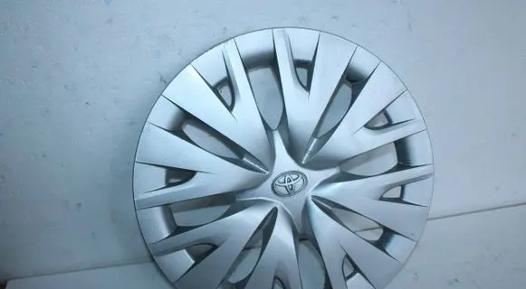 Toyota Corolla E210 E21 R16 wheel hub/cap/trim 42602K0030
