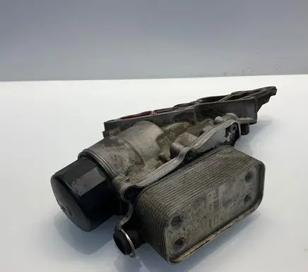 Mercedes-Benz CLS C219 Oil filter mounting bracket A2721800410 2721800410