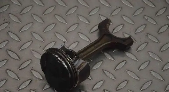 Mini One - Cooper Coupe R56 Piston 77165