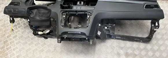 Peugeot 508 RXH Dashboard 