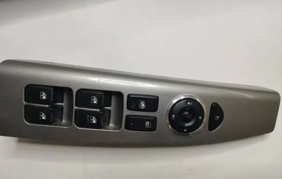 Hyundai Santa Fe Electric window control switch 3714961110 371495 457490