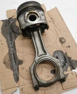 BMW X3 G01 Piston 8598757
