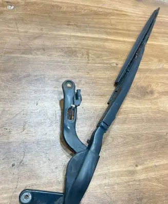 BMW 7 E65 E66 Windshield/front glass wiper blade 4423123