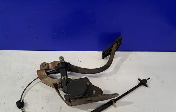 Chevrolet Tahoe Accelerator throttle pedal THROTTLEPEDAL