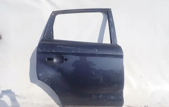 Ford Kuga I Rear door