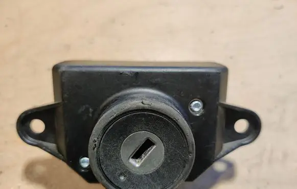 Audi A6 S6 C6 4F Ignition lock 4F0909131