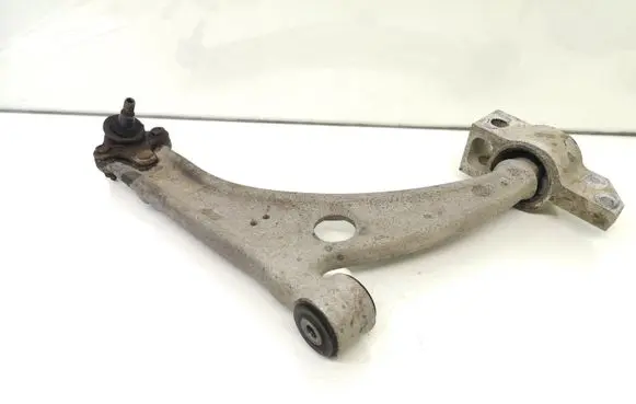 Volkswagen PASSAT B6 Front lower control arm/wishbone
