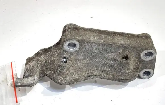 Opel Zafira C Engine mounting bracket 13343561