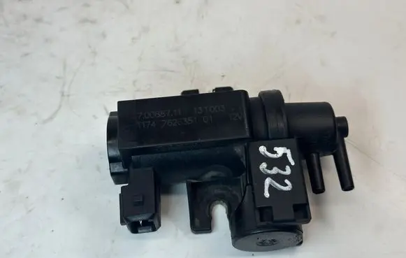 BMW 7 F01 F02 F03 F04 Vacuum valve 7626351 11747626351 7584628