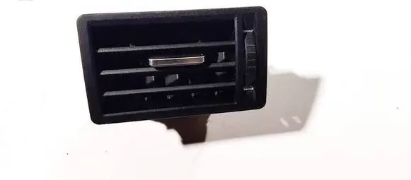 Ford Focus C-MAX Dash center air vent grill 4794002 4794-002
