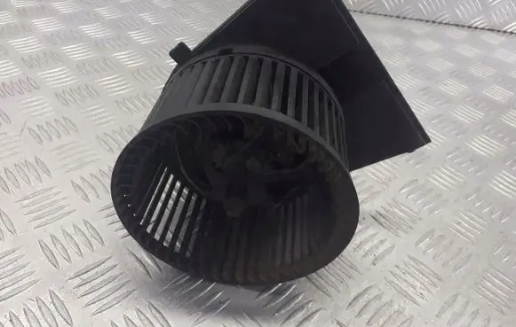Audi A3 S3 8L Front door blower motor 1J1819021A