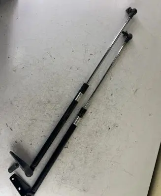 Subaru Outback Tailgate/trunk strut/damper