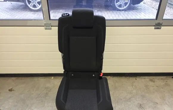 Ford C-MAX I Second row seats 