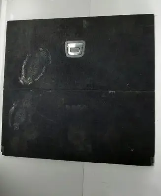 Trunk/boot floor carpet liner