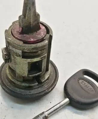 Ford Transit Sliding door lock 