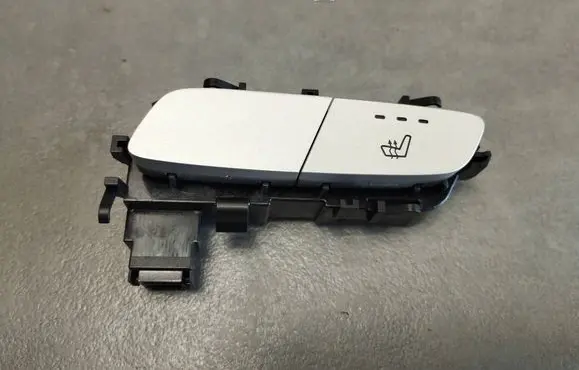 Mercedes-Benz GLC X253 C253 Seat heating switch A2059050404
