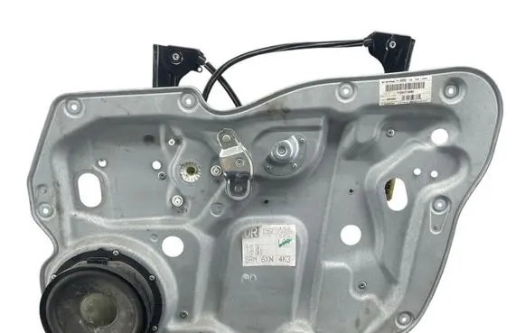 Volkswagen Touran II Front door window regulator with motor 1T0839756