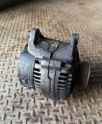 Audi A4 S4 B5 8D Generator/alternator 059903015 0123515024