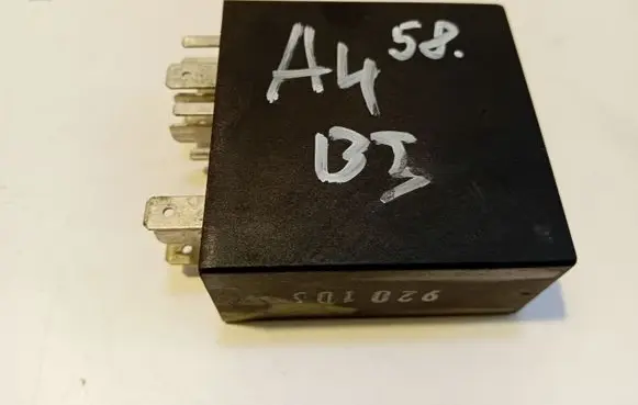 Audi A4 S4 B5 8D Other relay 8D0907701A