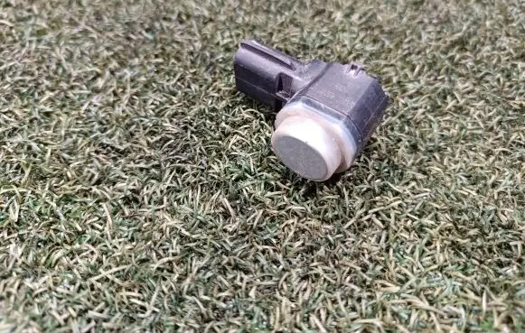 Renault Trafic III (X82) Parking PDC sensor 284429973R