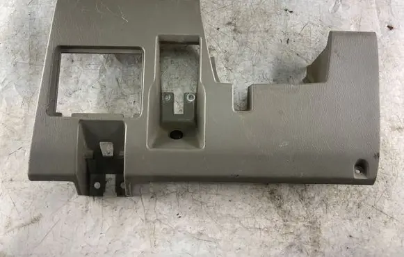 Nissan Patrol Y61 Dashboard lower bottom trim panel 68106vb000