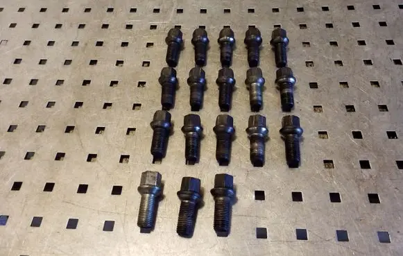 Nuts/bolts