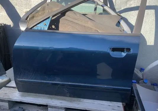 Mitsubishi Galant Front door