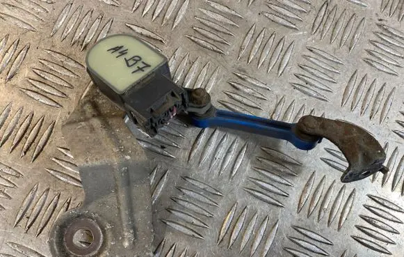 Subaru Outback (BS) Headlight/headlamp level sensor 8E0907503 6PM00816150