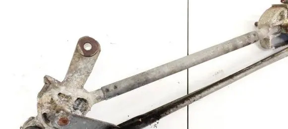 Opel Insignia A Front wiper linkage and motor