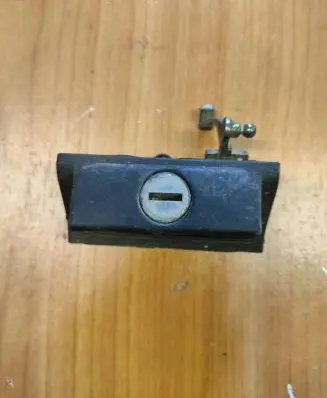 Volkswagen Golf III Tailgate exterior lock 1H6827571 1H6827571C 1H6827571B