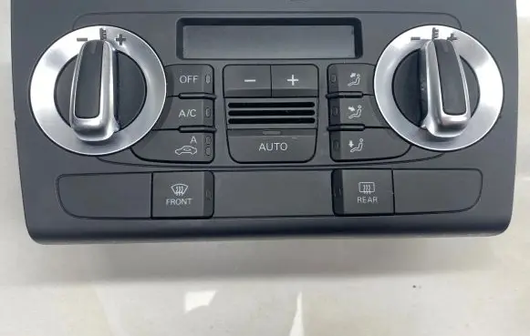 Audi Q3 8U Climate control unit 8U0820043D A2C80279600