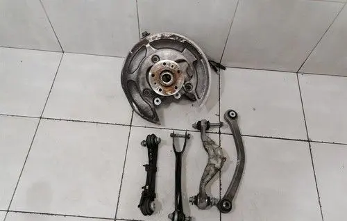 BMW M5 F90 Rear wheel hub 33307857066