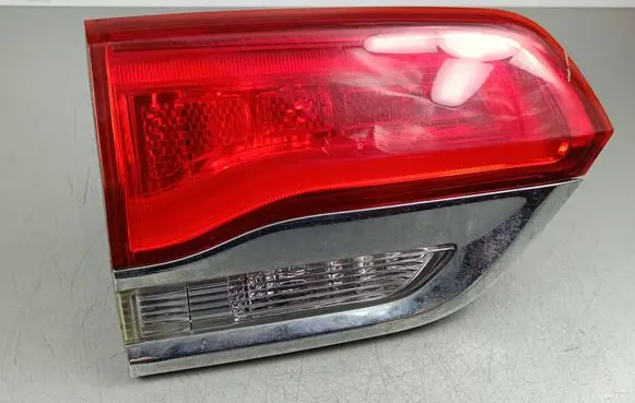 Jeep Grand Cherokee Tailgate rear/tail lights L14153978