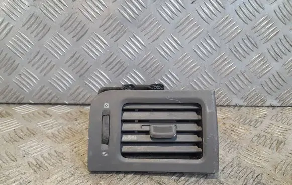 Nissan X-Trail T31 Dash center air vent grill 68761JG00B